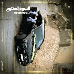  3 E200 2023 للايجار لون اسود