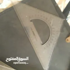  2 أغراض و أدوات هندسية
