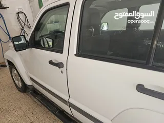  3 جيب شيروكي ليبرتي 2011 للبيع 2011 Jeep Cherokee Liberty for sale