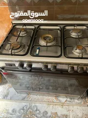  5 غاز مستعمل للبيع بحاله الوكاله للبيع اعلى سعر  غاز نوع رم الفرن فيه بحاجه ل صيانه