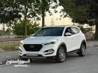  4 هيونداي توسان