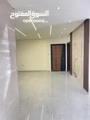  19 شقق فاخره ومميزه للبيع