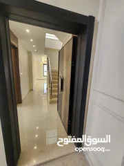  12 شقة فارغة للبيع بين الدوار الرابع و الخامس - ref: 14608