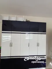  4 غرفة نوم اطفال مع فرشات و مكتب بحالة جيدة