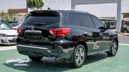  13 Nissan Pathfinder 4WD 2019