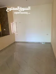  2 شقه للايجار طلاب أو طالبات تواصل على رقم او واتساب