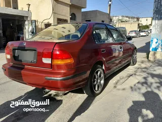  4 هوندا سيفيك للبيع