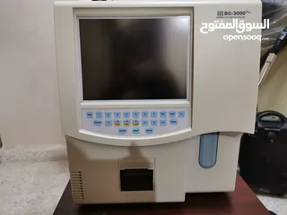  1 أجهزة ومعدات مختبر طبي  مستعملة