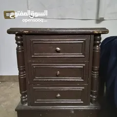  11 غرفه نوم لاتيه 18 بحاله جيده جدا سرير مع خزانة ودرجين وتسريحة مستعملة للبيع