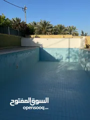  8 فيلا للبيع في الشونة الجنوبية