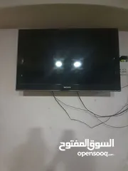  2 شاشة lcd سوني برافيا للبيع