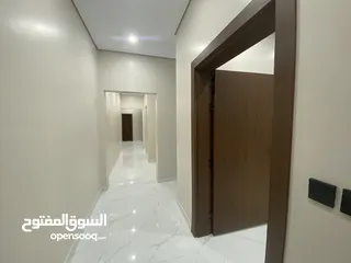  6 شقه للايجار