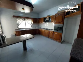  4 شقة غير مفروشة للإيجار 205م2 ( Property 17954 ) سنوي فقط