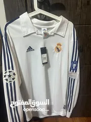  1 تيشيرت كم طويل ريال مدريد 2001/2002 الابطال زيدان لارج اصلي و ليس تايلاندي للييع