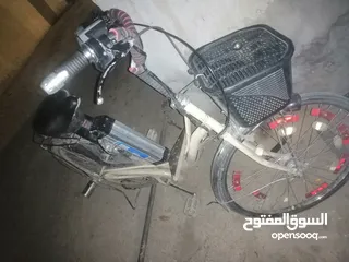  4 دراجتين فيلبس كهربا مستعملات. نظيفات