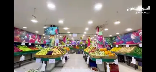  23 ثلاث محلات تجاريه ومخازن علي شارع 36 التجاري الزرقاء الجديدة في افضل موقع في الشارع
