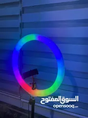  1 ستاند تصوير و مايك  الأدوات جديدة مستعجل ع البيع طول الستاند1.5متر و  طول سلك المايك 1.5متر