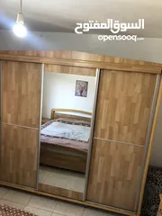  8 غرفه نوم لاتيه مقشره زان بحالة الوكاله للبيع بسعر مغري مع ملحقاتها