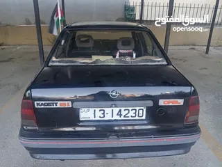  5 اوبل كاديت ماتور 1.3 حلاب موديل 1989  منتهي ترخيصها 5 شهور