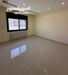  7 شقة للبيع طابق ثاني في الجبيهة حي ام زويتينه قرب مسجد جبران
