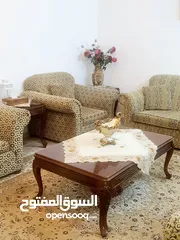  5 طقم صالون مع ترابيزات