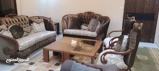  2 طقم كنب فاخر حجم كبير