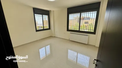  11 دوبليكس فاخر للبيع 250م لم يُسكن من قبل في ضاحية الريحان من المالك مباشرة! مع حديقة خاصة 100م