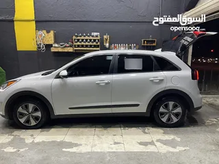  6 كيا نيرو 2019 وارد أمريكي للبيع Kia niro