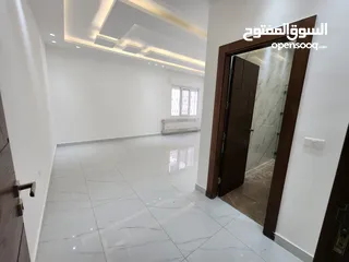  18 شقة فارغة للبيع في خلدا - ref: 14593