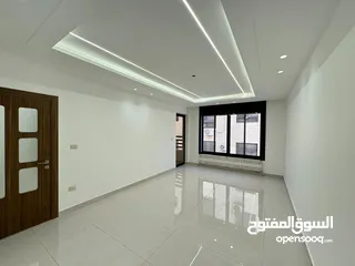  14 شقق أخير مع الروف للبيع مميزة جدآ في البنيات طريق المطار جامعة البترا مساحة 280 م2 من المالك مباشرة