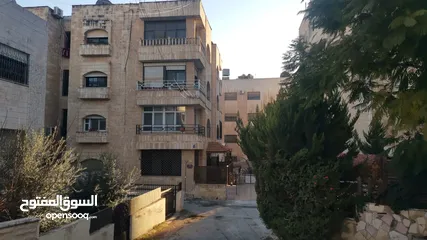  13 شقة ارضية للبيع ضاحية الرشيد خلف الجامعة الاردنية