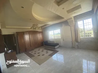  9 بيت فاخر مستقل للتأجير