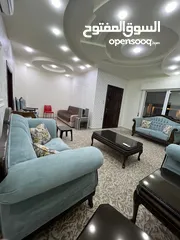  3 بيت للبيع أربد شارع البترا شمال اربد مول