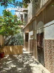  1 شقة للايجار في حي شاكر وحي الحسين