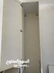  6 خزانتين ملابس من تصنيع شركة أيكيا وسبب البيع ليس التجديد بل الرحيل مع تخت مفرد ونص ماشاءالله