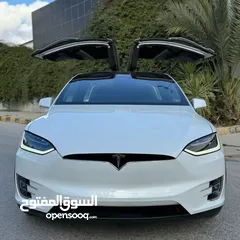  14 Tesla x 2023  D100