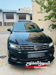  1 Volkswagen Tiguan R-Line 4x4