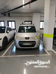  4 بيجو بارتنر موديل 2012