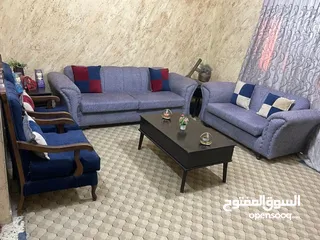  5 طقمين كنب وطاولة سفرة ومرجيحة