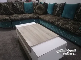  1 كورنر 7 مقاعد للبيع المستعجل السفر مع طاوله وسط وطقم سيرفس  وطاوله تلفزيون