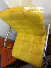 4 كراسي مرتفعة بحالة جيدة عدد 2