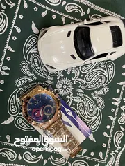  21 ساعة يد سلسلة