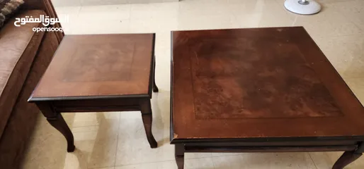  4 كنب(ثلاثية +2ثنائية) قابلة للفتح لغايات التخزين وطاولة و2 طربيزة   في مرج الحمام