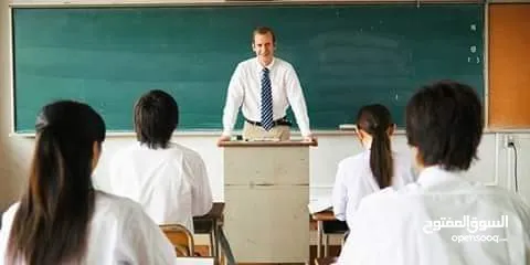  3 دورات محو الأمية وتعليم الكبار القراءة والكتابة