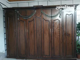  1 خزانة مستعملة للبيع 80 دينار