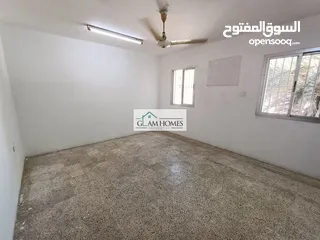 5 9 Bedrooms Villa for Sale in Wadi Kabir REF:919R