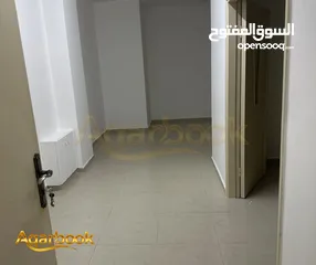  2 شقة غير مفروشة للايجار بمنطقة ام الشرايط