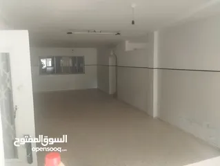  6 طابق كامل للايجار مع ساحة خارجيه