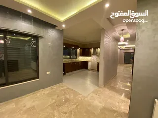  12 شقة فاخرة في أرقى واجمل مناطق عمان