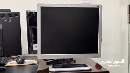  8 Used computer Monitors- 10 BD